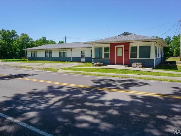 301 W Washington Street , St James, MO 65559