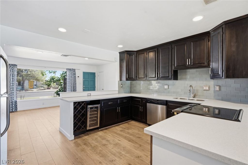 909 Canosa Avenue, Las Vegas, NV 89104 Main Photo