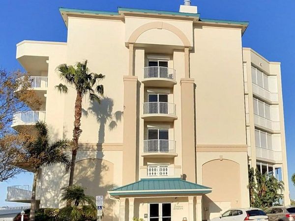1 Indian River Avenue , Unit 201, Titusville, FL 32796