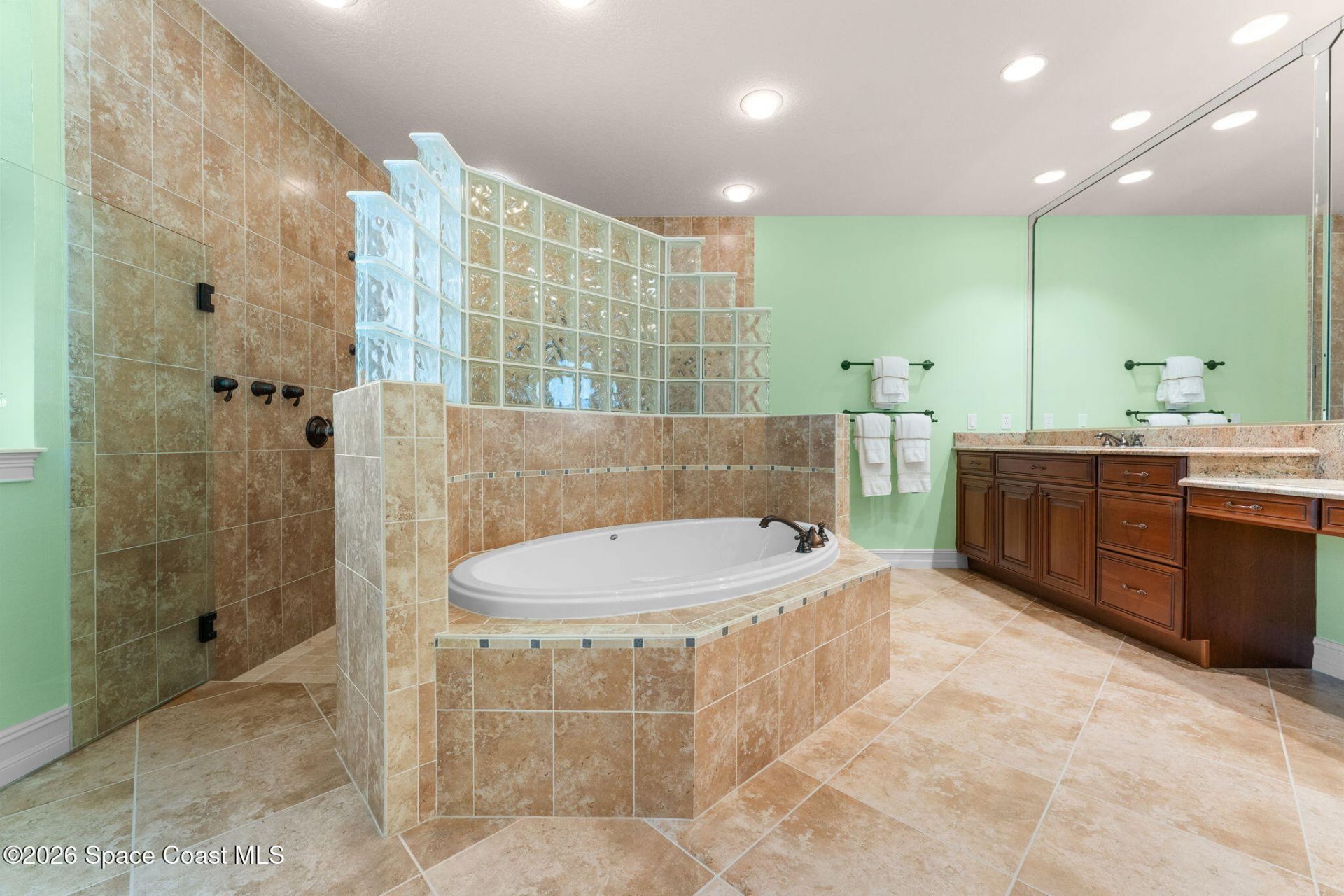 1 Indian River Avenue, Unit 201, Titusville, FL 32796 Photo