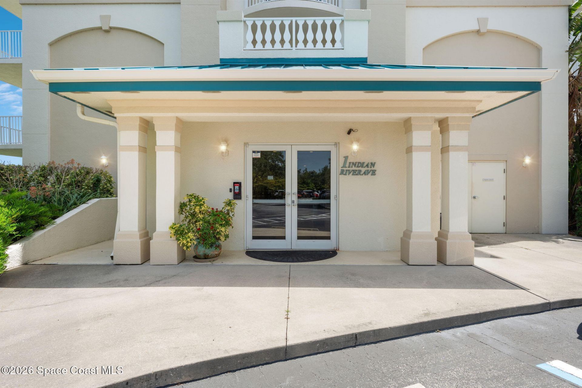 1 Indian River Avenue, Unit 201, Titusville, FL 32796 Photo