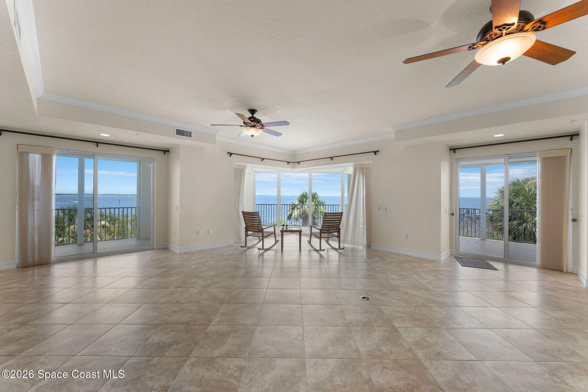 1 Indian River Avenue, Unit 201, Titusville, FL 32796 Photo