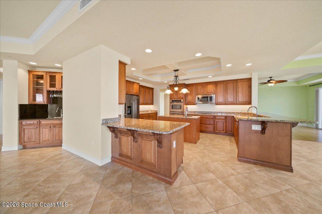 1 Indian River Avenue, Unit 201, Titusville, FL 32796 Photo
