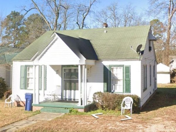 206 N Agee Ave, Camden, AR 71701