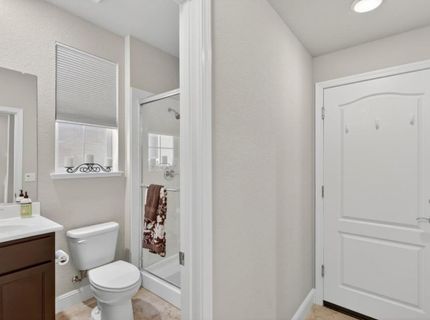 211 Rochdale St, Roseville, CA 95661 Photo