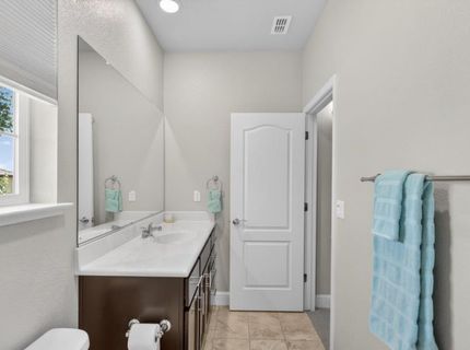 211 Rochdale St, Roseville, CA 95661 Photo