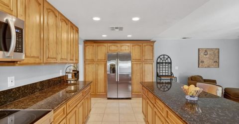 7064 Riverside Blvd, Sacramento, CA 95831 Photo