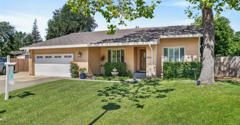 7064 Riverside Blvd, Sacramento, CA 95831 Photo