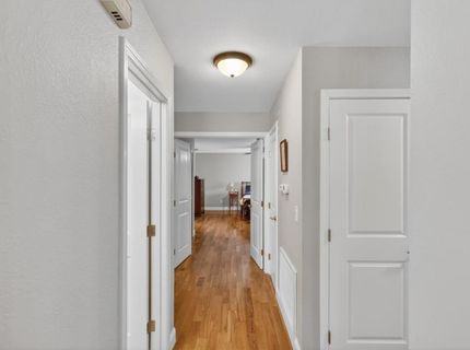 7064 Riverside Blvd, Sacramento, CA 95831 Photo