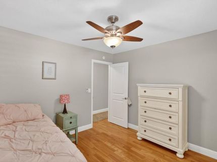 7064 Riverside Blvd, Sacramento, CA 95831 Photo