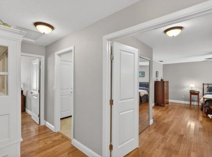 7064 Riverside Blvd, Sacramento, CA 95831 Photo