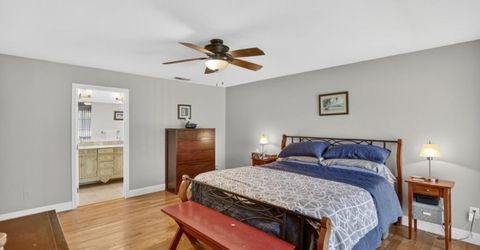 7064 Riverside Blvd, Sacramento, CA 95831 Photo