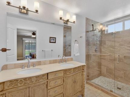 7064 Riverside Blvd, Sacramento, CA 95831 Photo