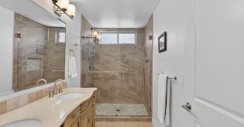 7064 Riverside Blvd, Sacramento, CA 95831 Photo