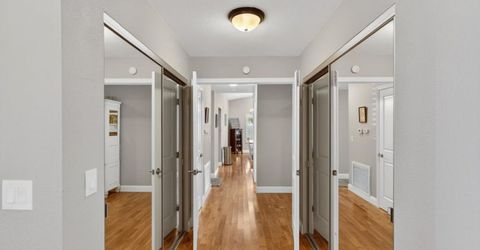 7064 Riverside Blvd, Sacramento, CA 95831 Photo