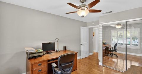 7064 Riverside Blvd, Sacramento, CA 95831 Photo