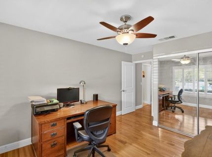 7064 Riverside Blvd, Sacramento, CA 95831 Photo