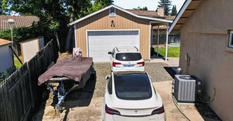 7064 Riverside Blvd, Sacramento, CA 95831 Photo