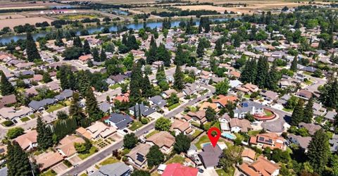 7064 Riverside Blvd, Sacramento, CA 95831 Photo