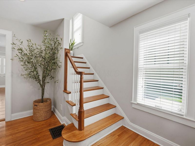 388 Brevoort Road, Columbus, OH 43214 Photo 6
