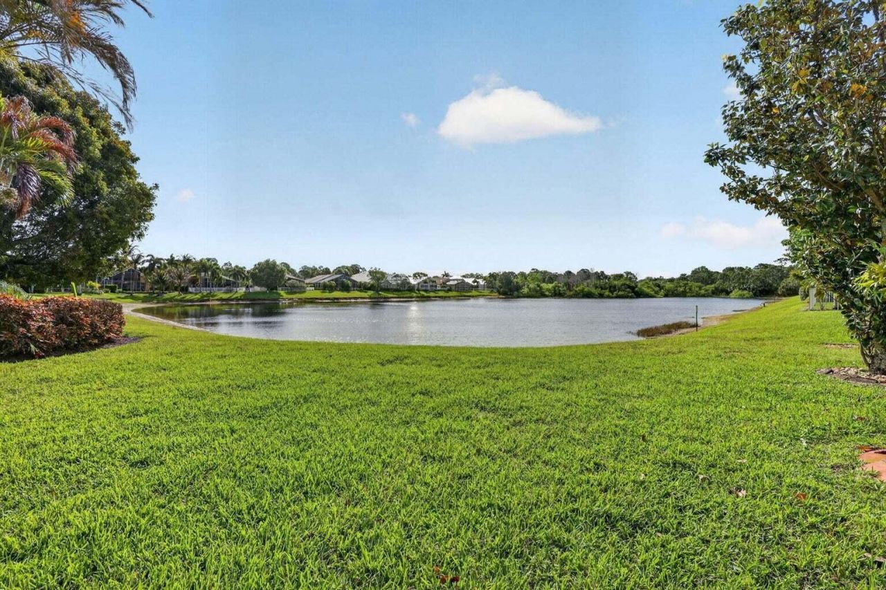 829 SE Westminster Place, Stuart, FL 34997 Photo
