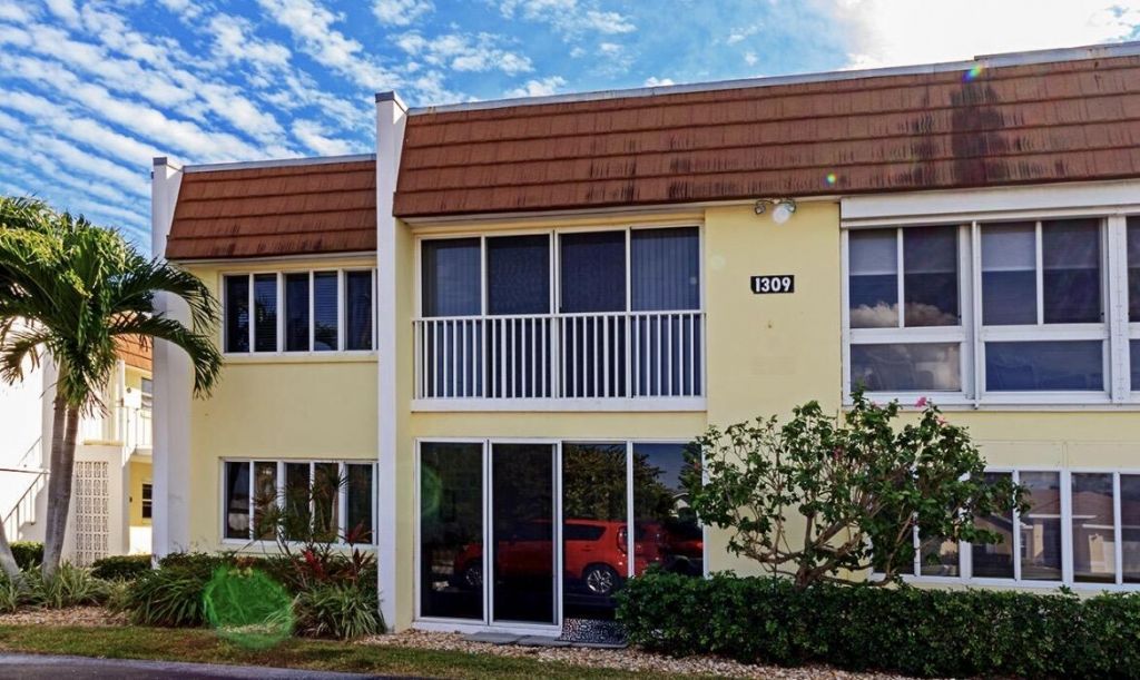 1309 Bayshore Drive, Unit 203, Fort Pierce, FL 34949 Photo