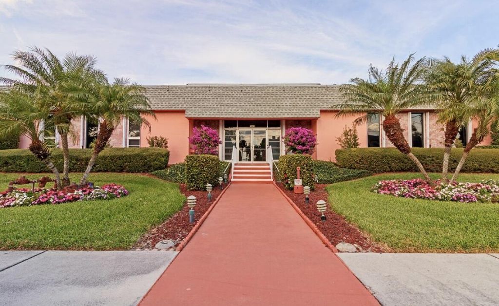 1309 Bayshore Drive, Unit 203, Fort Pierce, FL 34949 Photo