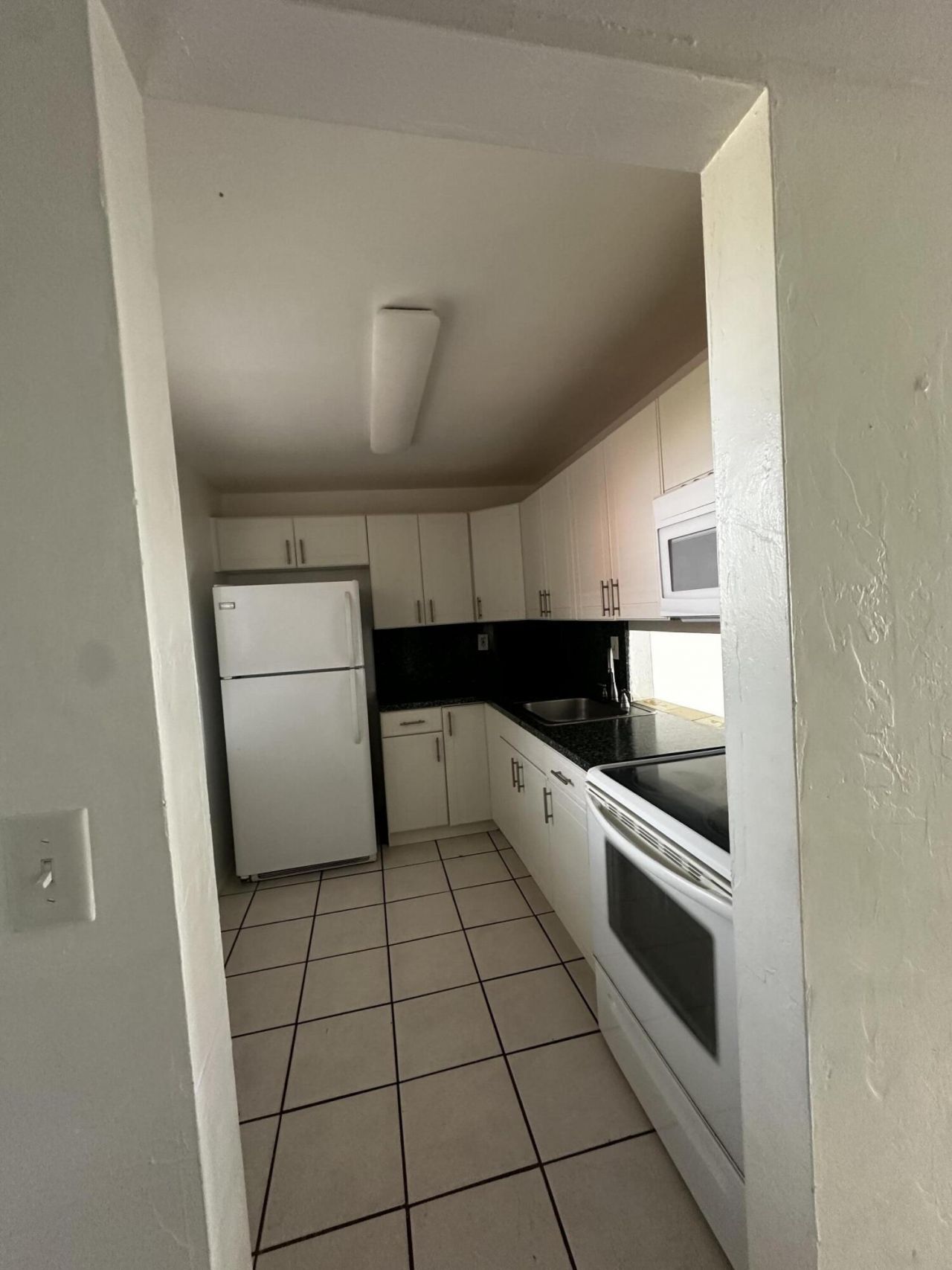 13707 Kendale Lakes Circle, Unit Ph13, Miami, FL 33183 Photo