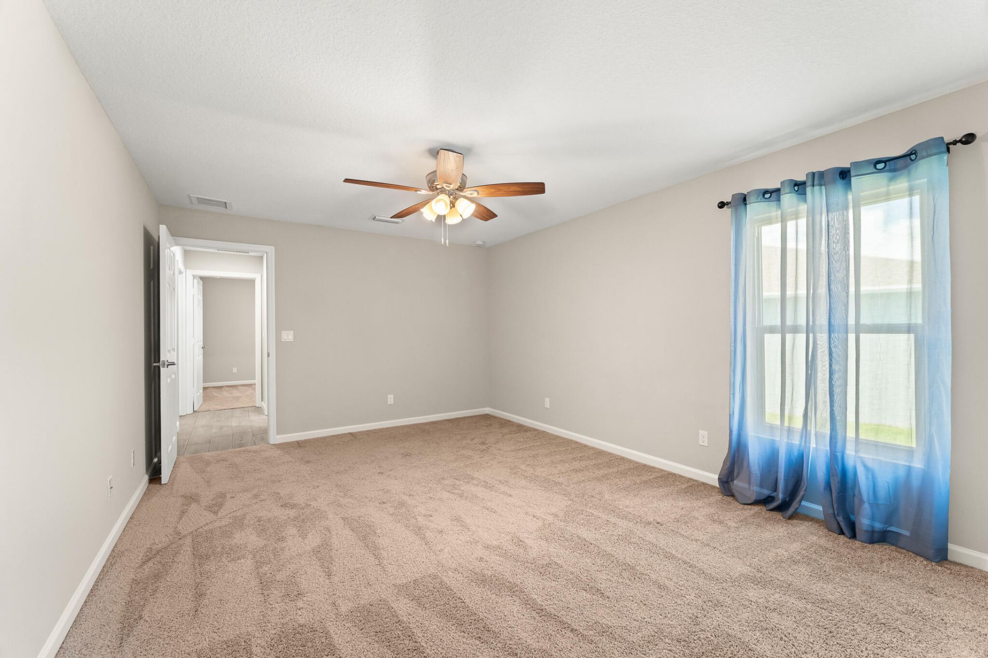 5847 NW Gillespie Avenue, Port Saint Lucie, FL 34986 Photo