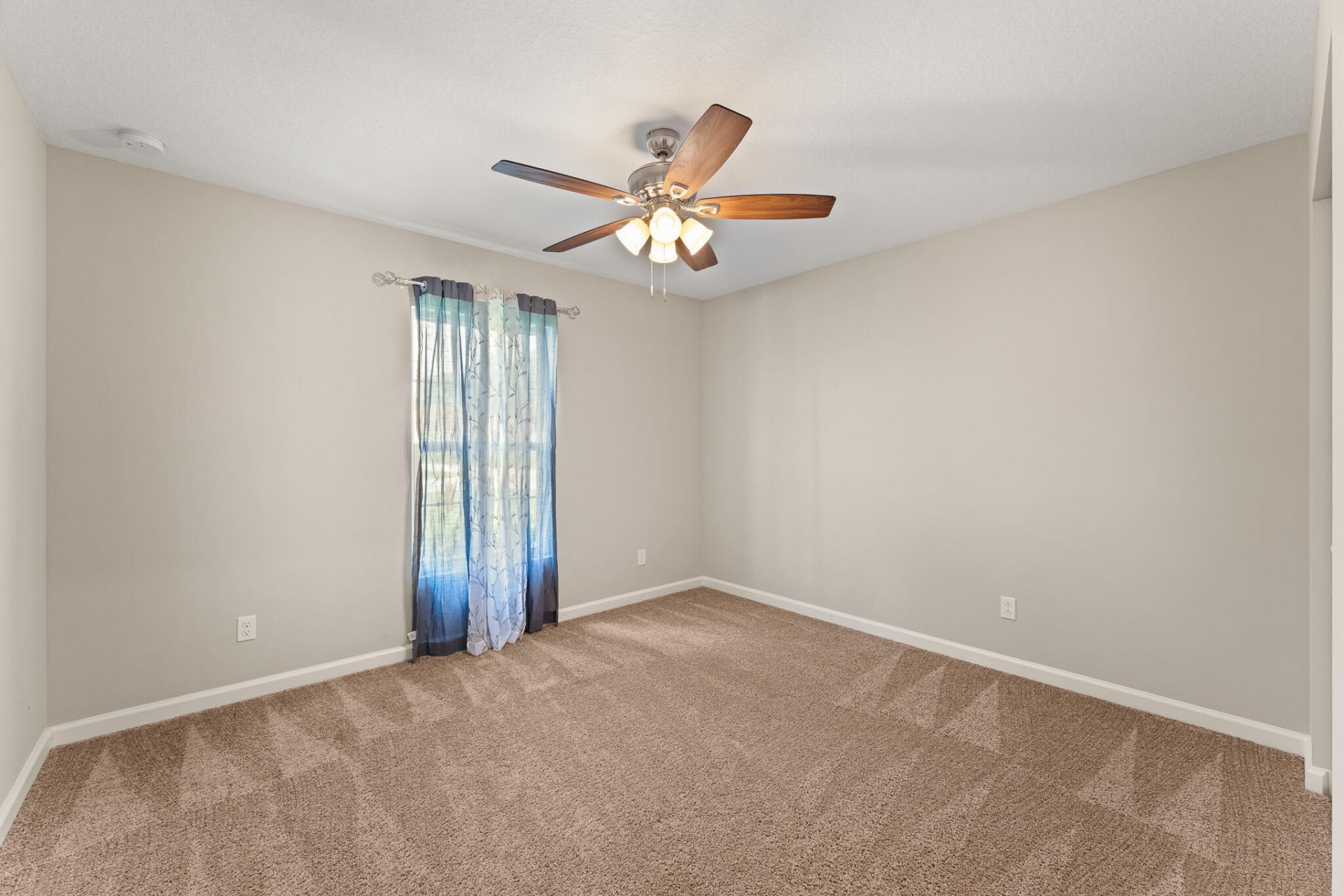 5847 NW Gillespie Avenue, Port Saint Lucie, FL 34986 Photo