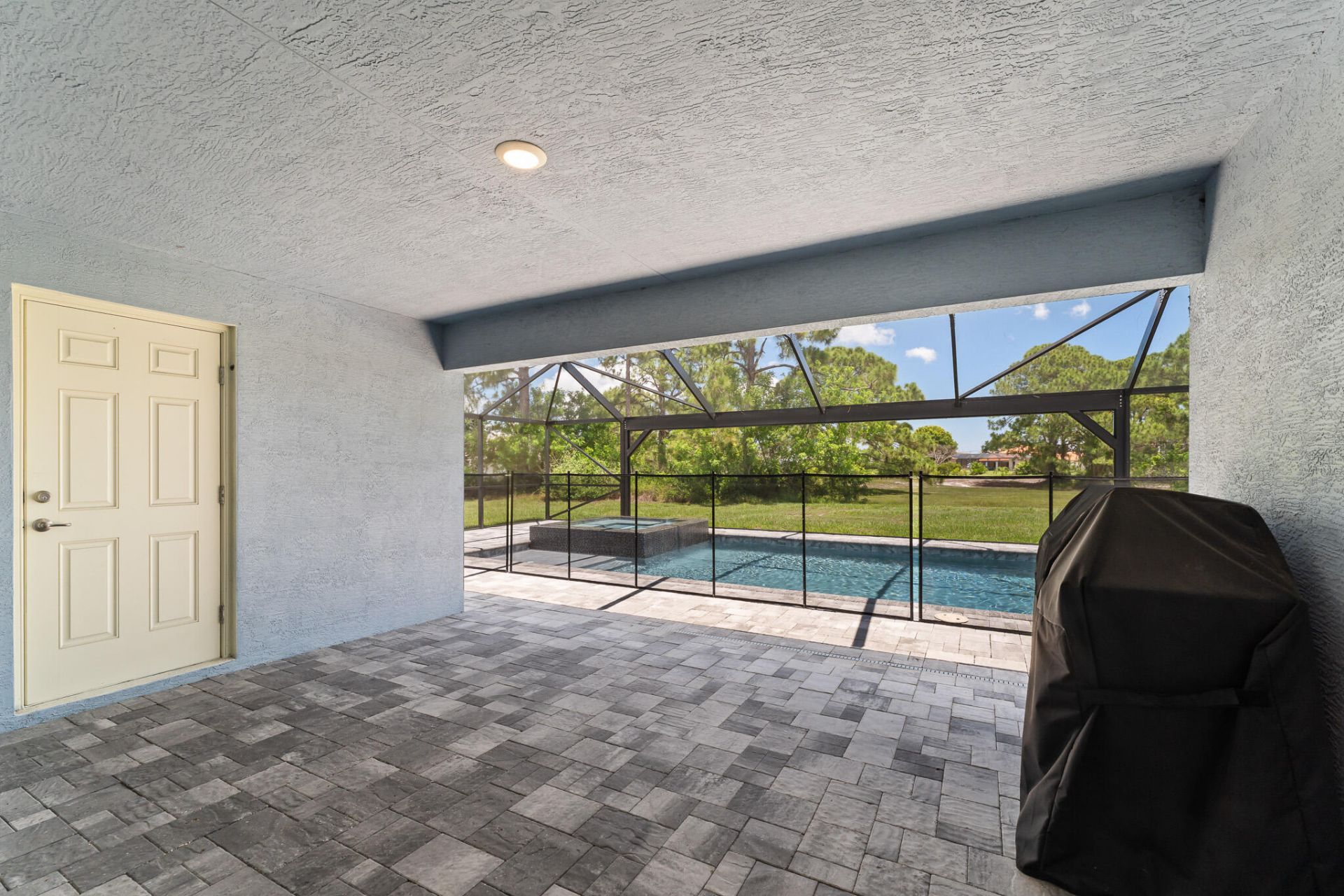 5847 NW Gillespie Avenue, Port Saint Lucie, FL 34986 Photo