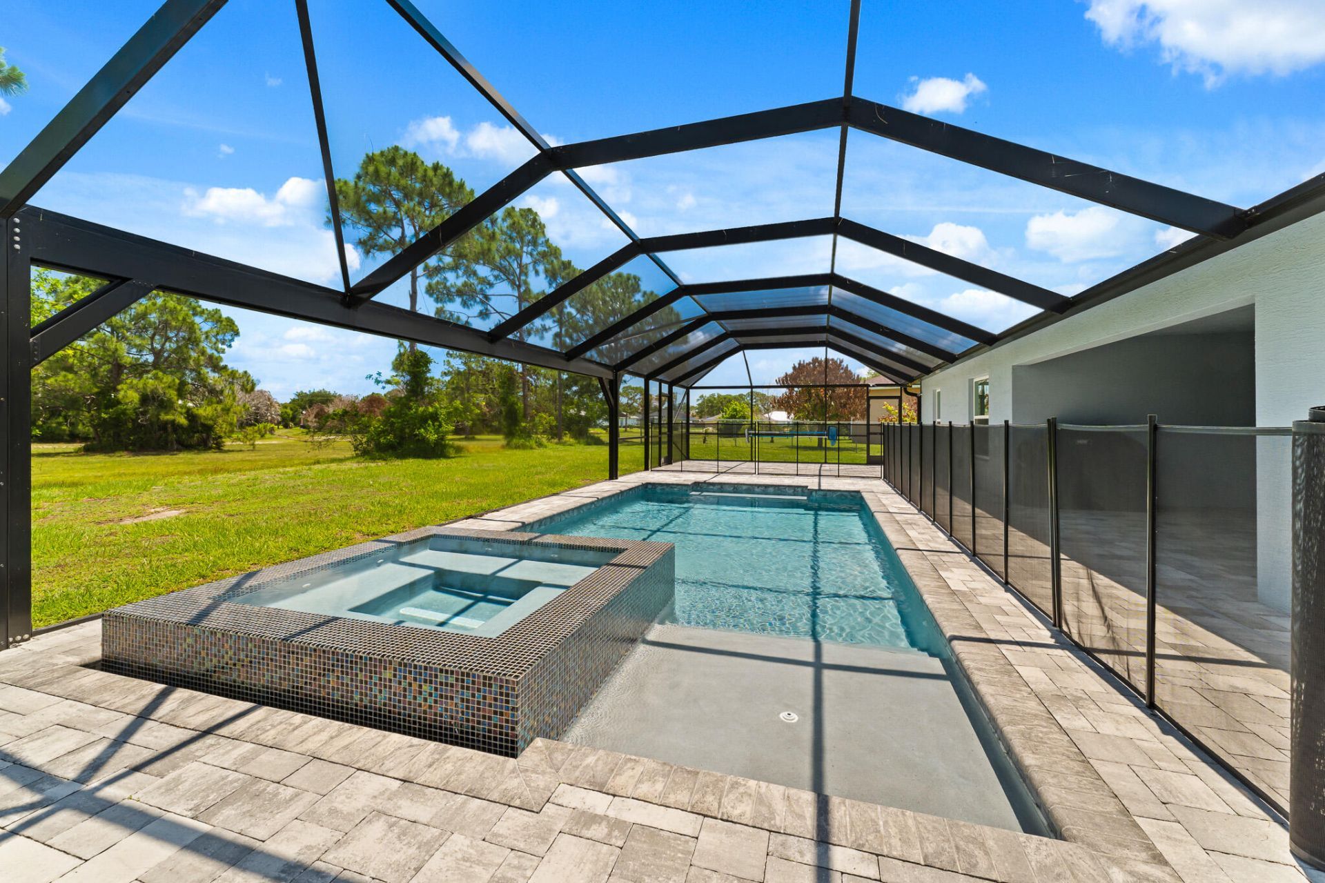 5847 NW Gillespie Avenue, Port Saint Lucie, FL 34986 Photo
