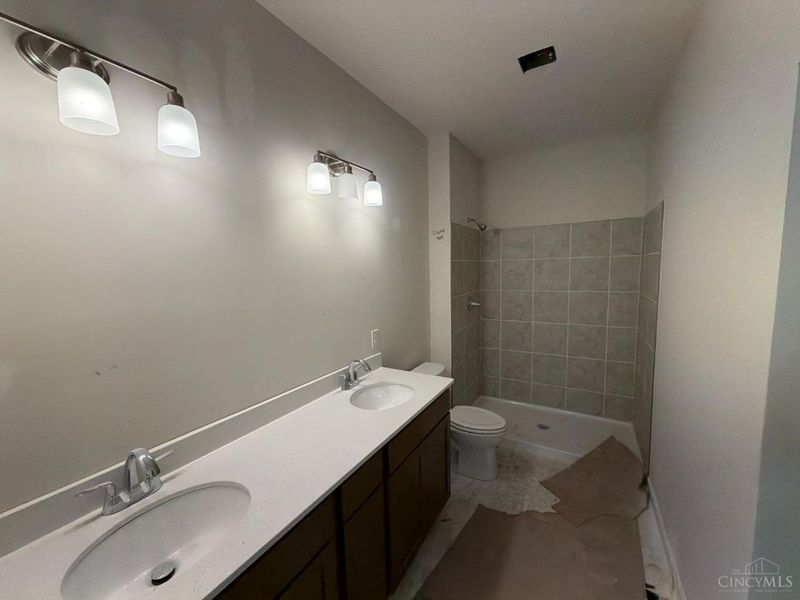 531 Trison Drive, Cincinnati, OH 45233 Photo 4