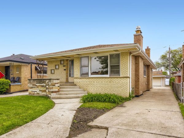 8531 S Tripp Avenue , Chicago, IL 60652