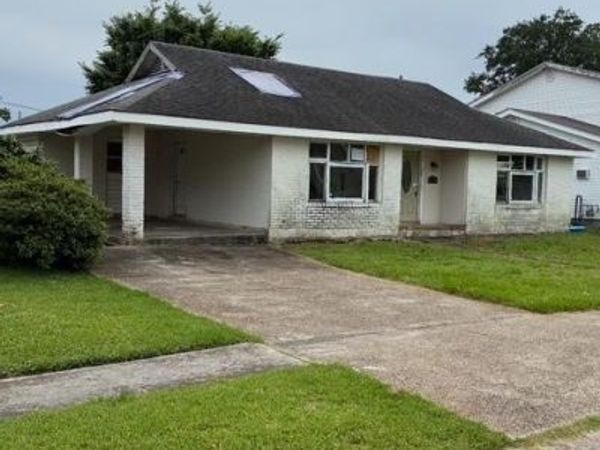 6400 ROSALIE Court, Metairie, LA 70003