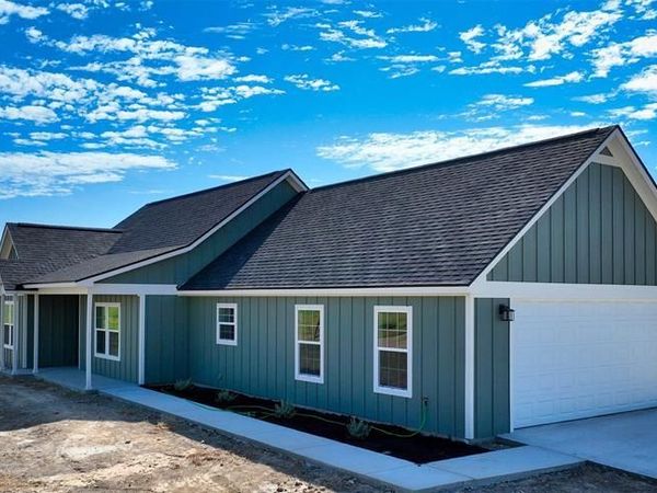 2001 Sunflower ROW, Coupland, TX 78615