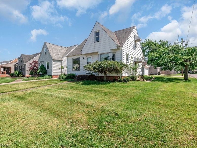 5915 Gerald Avenue, Parma, OH 44129 Photo 2