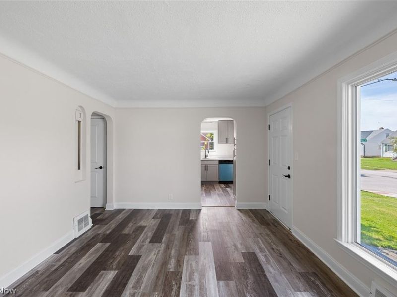 5915 Gerald Avenue, Parma, OH 44129 Photo 9