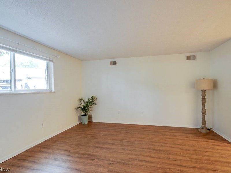216 Moore Road, Unit 4M, Avon Lake, OH 44012 Photo 2