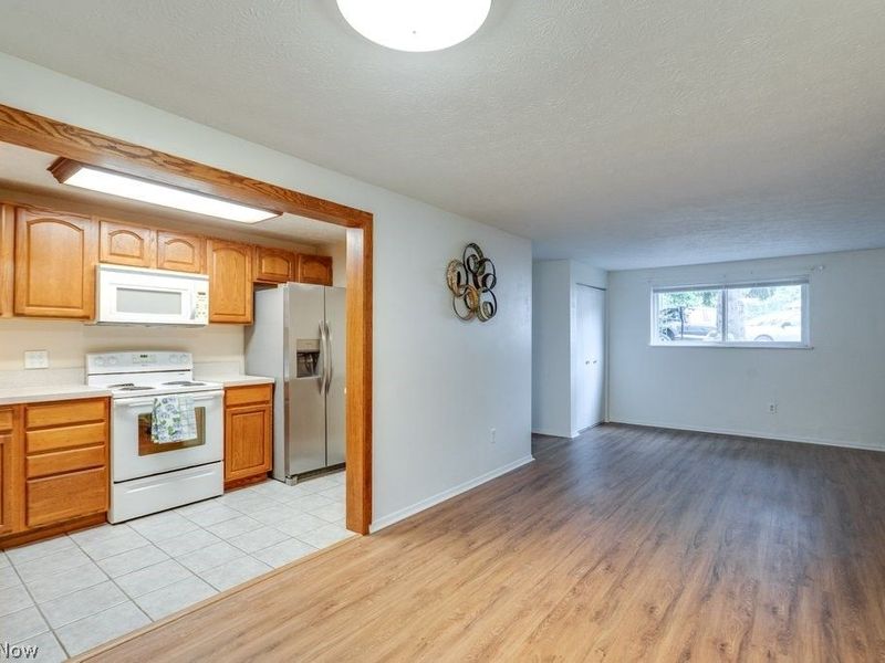 216 Moore Road, Unit 4M, Avon Lake, OH 44012 Photo 7