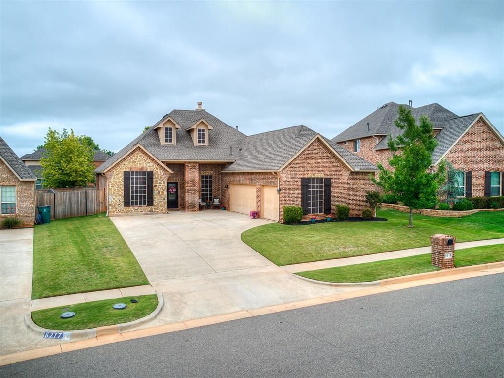 6213 NW 161st Circle, Edmond, OK 73013 Main Photo
