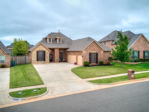 6213 NW 161st Circle, Edmond, OK 73013