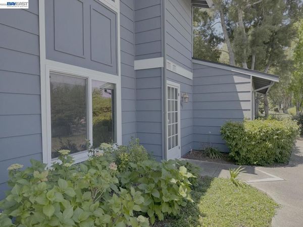 1391 Spring Valley Cmn, Livermore, CA 94551