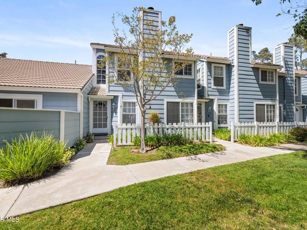345 Jeremiah Drive, Unit E, Simi Valley, CA 93065