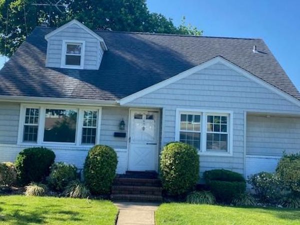 263 Gilmore Street , Mineola, NY 11501