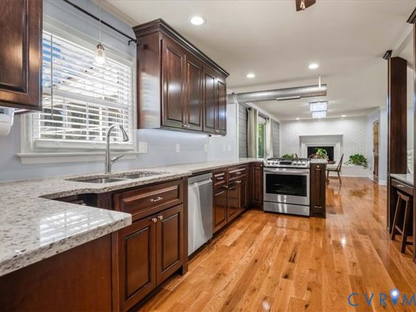 1211 Yacht Basin Drive , Colonial Heights, VA 23834