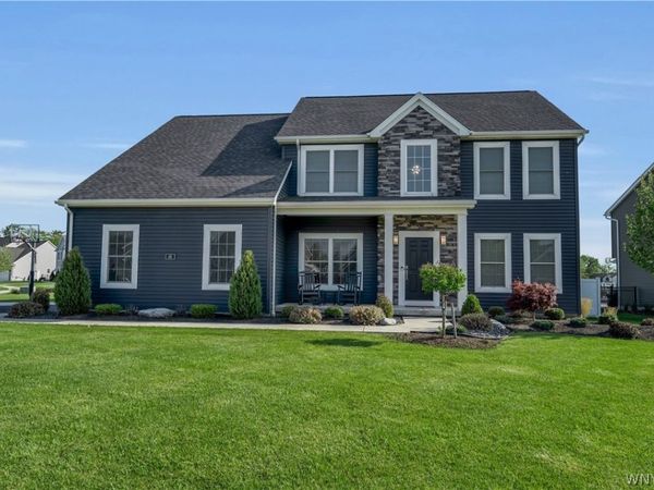 45 Deepwood Place , Lancaster, NY 14086