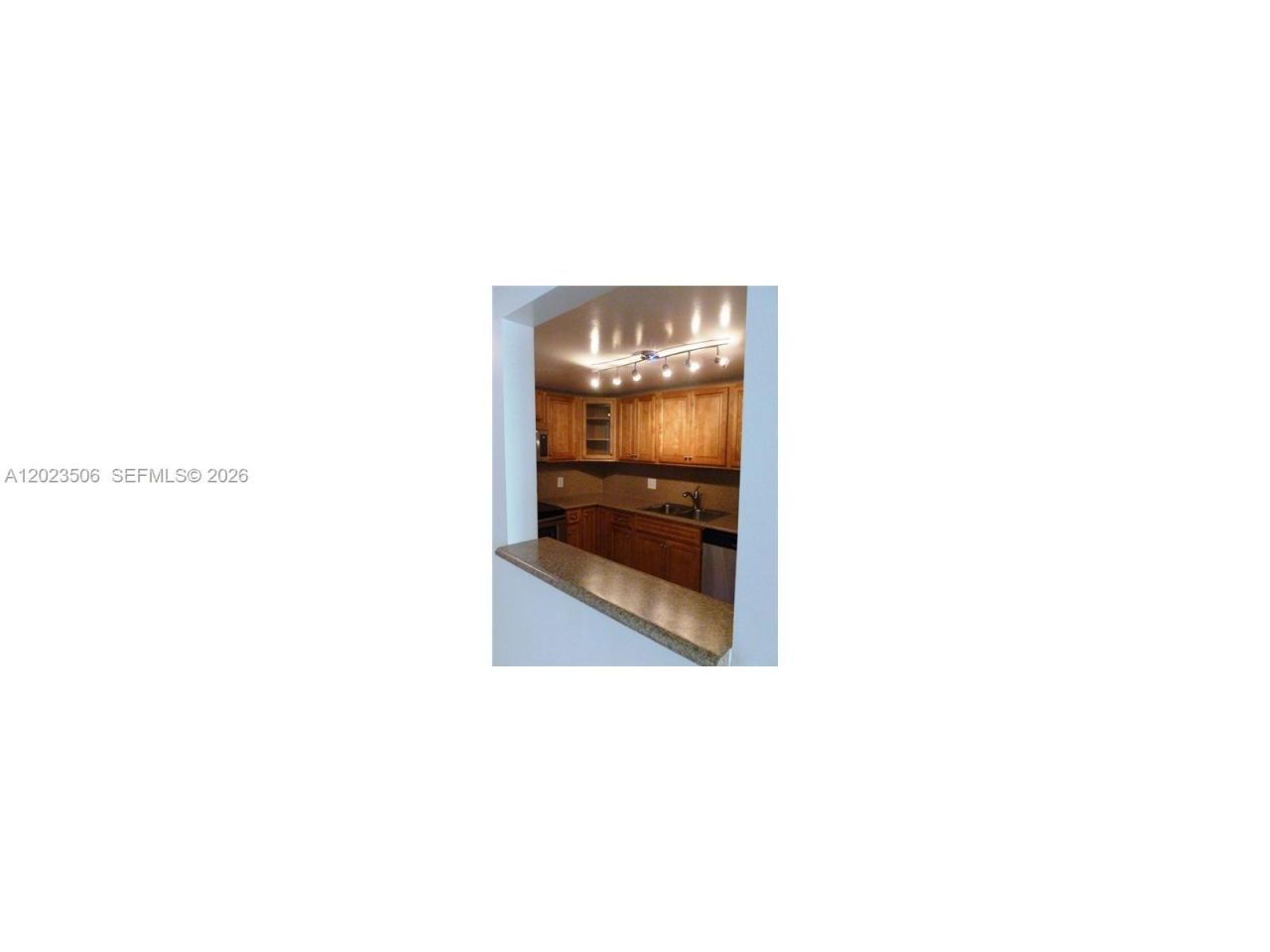 150 SE 25th Rd , Unit 5E, Miami, FL 33129 Photo