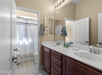 8450 Opal Station Drive, Reno, NV 89506 Photo
