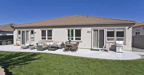 8450 Opal Station Drive, Reno, NV 89506 Photo